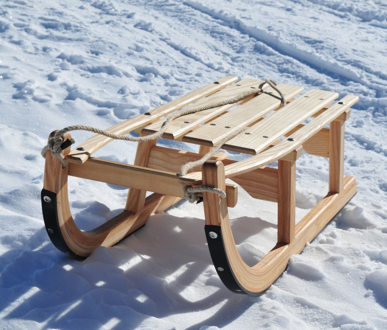 Luge artisanale en bois